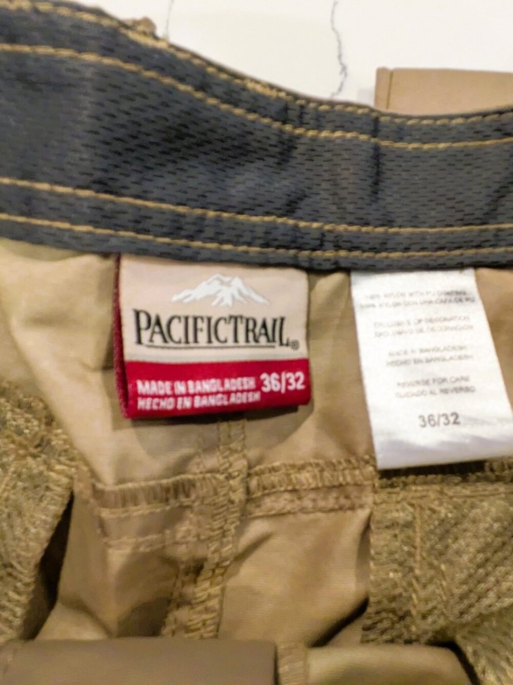 NWOT Men Size 36/32 Pacific Trail Khaki Convertible Cargo Hiking Elastic Pants